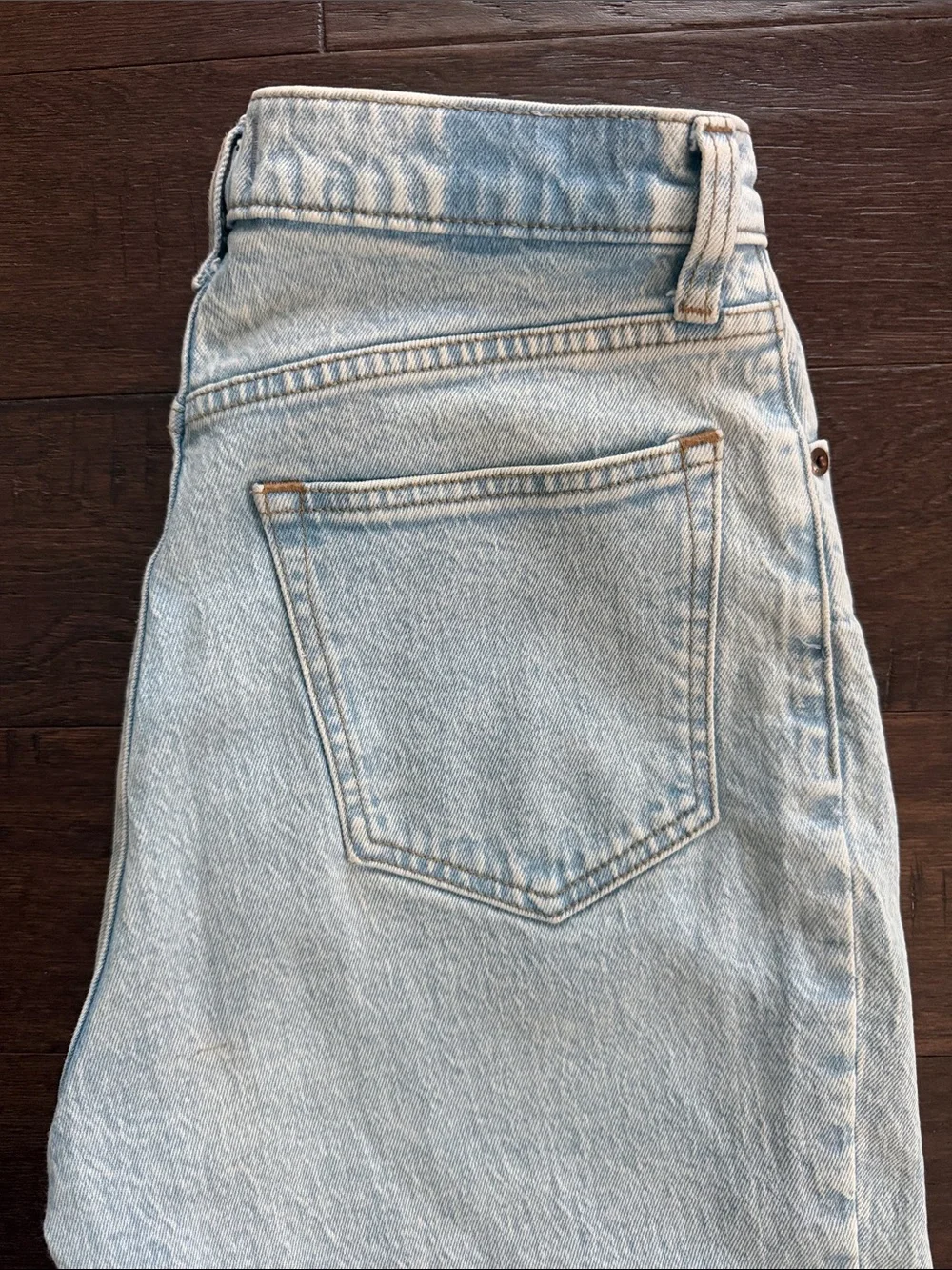 Abercrombie & Fitch light blue